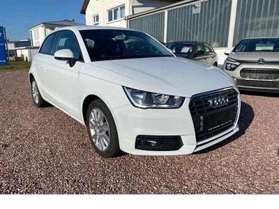 Gebraucht Audi A1 Attraction 90 PS (66 kW) 2015 Weiß Kleinwagen