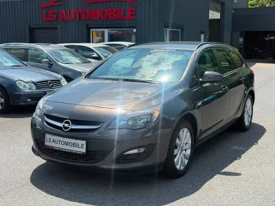 Gebraucht Opel Astra Selection 110 PS (80 kW) 2015 Grau Kombi