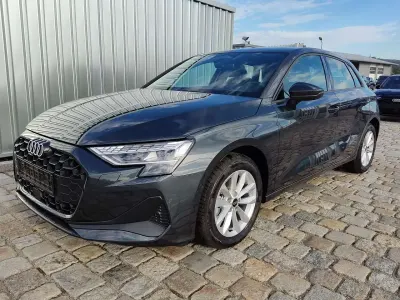 Nowe Audi A3 150 KM (110 kW) 2026 Szary Sedan/Limuzyna