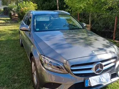 Gebraucht Mercedes C220 194 PS (142 kW) 2019 Grau Limousine