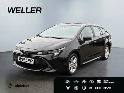 Używany Toyota Corolla Business Edition 184 KM (135 kW) 2022 Czarny Kombi