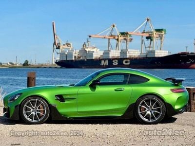 Mercedes AMG GT R