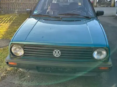 Second-hand VW Golf III 54 CP (39 kW) 1992 Verde Hatchback