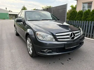Gebraucht Mercedes C180 156 PS (114 kW) 2008 Grau Limousine