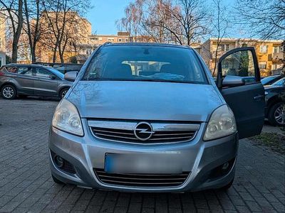 Blau Gebraucht 2008 Opel Zafira Van / Kleinbus | 950 € (Fairer Preis)