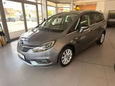 Gebraucht Opel Zafira Innovation 140 PS (102 kW) 2018 Licht grau m2 Van / Kleinbus