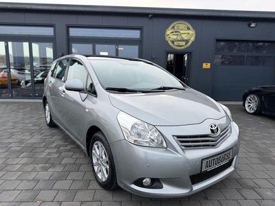 Gebraucht Toyota Verso Edition 147 PS (108 kW) 2011 Grau Van / Kleinbus