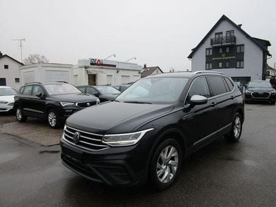 Schwarz Gebraucht 2023 VW Tiguan Life SUV | 24.990 € (Fairer Preis)