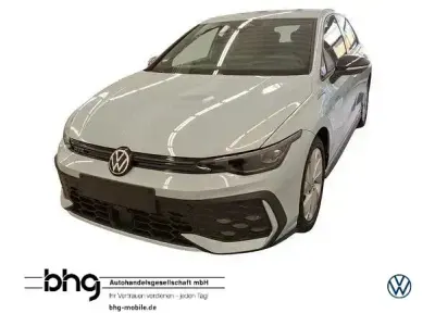 Gebraucht VW Golf VIII GTE 272 PS (200 kW) 2025 Crystal ice blue metallic Limousine