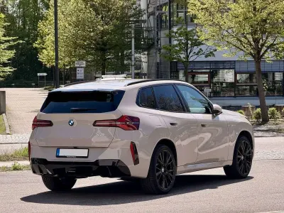 Gebraucht BMW X3 M Sport 197 PS (144 kW) 2025 Beige SUV