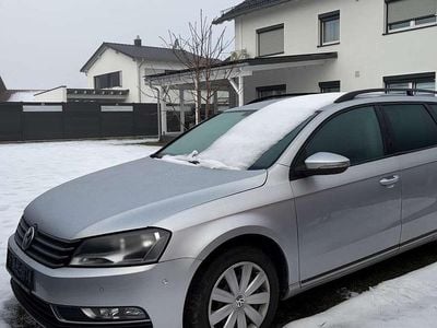 Grau Gebraucht 2012 VW Passat Exclusive Limousine | 7.700 € (Guter Preis)