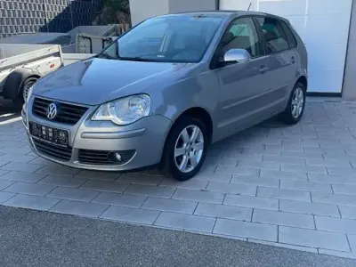 Gebraucht VW Polo Trendline 70 PS (51 kW) 2009 Grau Kleinwagen