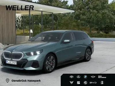 Gebraucht BMW 520 M Sport 197 PS (144 kW) 2025 Cape york grün (grün) Kombi