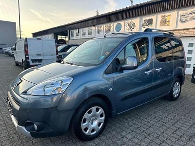 Gebraucht Peugeot Partner Tepee Family 120 PS (88 kW) 2010 Blau Van / Kleinbus