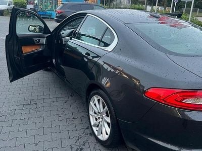 Gebraucht Jaguar XF 190 PS (139 kW) 2012 Grau Limousine