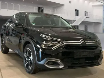 Używany Citroën C4 Shine 131 KM (96 kW) 2023 Czarny SUV