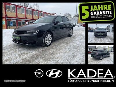 Gebraucht Opel Astra Elegance 131 PS (96 kW) 2022 Diamant schwarz/karbon schwarz (metallic) Limousine