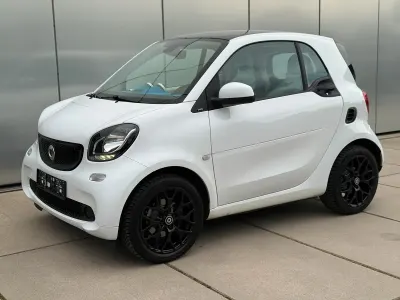 Używany Smart ForTwo Coupé 71 KM (52 kW) 2016 Biały Coupe