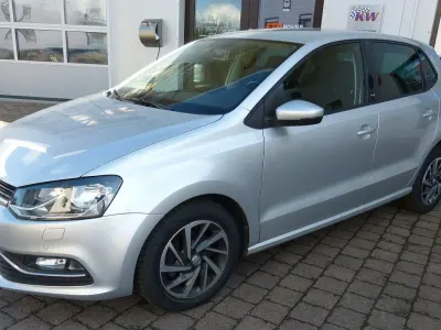 Gebraucht VW Polo Sound 75 PS (55 kW) 2017 Silber Limousine