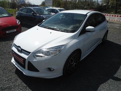 gebraucht Ford Focus 1,6 EcoBoost ** Titanium ** mit Garantie