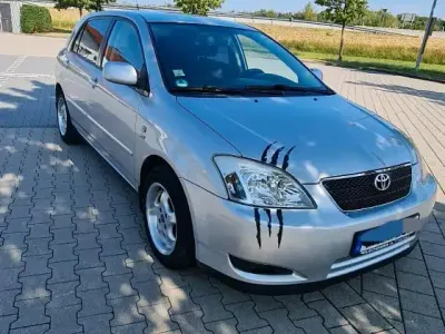 Gebraucht Toyota Corolla 110 PS (80 kW) 2003 Silber Limousine