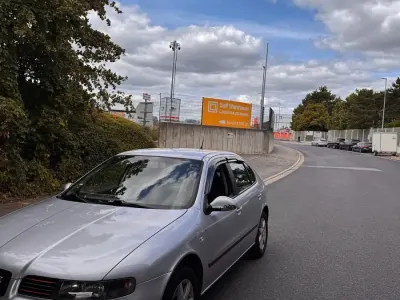 Gebraucht Seat Leon 105 PS (77 kW) 2006 Silber Kleinwagen