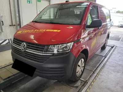 Gebraucht VW T6.1 110 PS (80 kW) 2022 Kirschrot Van