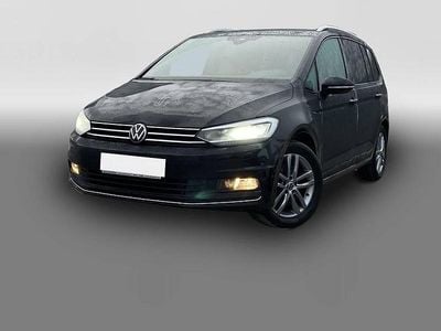 Używany VW Touran Active 122 KM (89 kW) 2022 Czarny Minivan