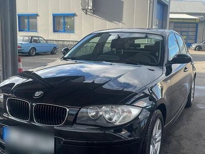 Second-hand BMW 118 143 CP (105 kW) 2009 Negru Hatchback