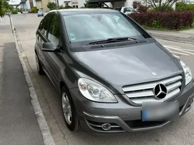 Gebraucht Mercedes B180 Sport 116 PS (85 kW) 2010 Grau Van / Kleinbus