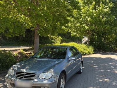 Mercedes C200