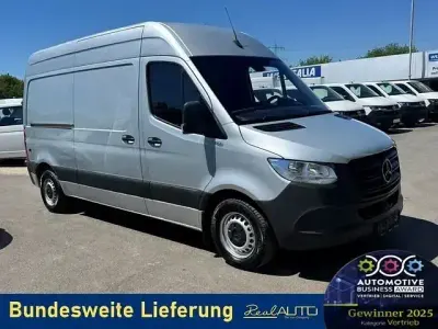 Gebraucht Mercedes Sprinter 114 PS (83 kW) 2020 Silber Van