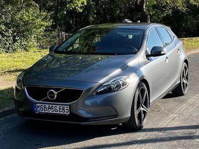 Gebraucht Volvo V40 Linje You! 150 PS (110 kW) 2017 Grau Limousine