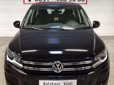 Gebraucht VW Tiguan Trendline 122 PS (89 kW) 2013 Schwarz SUV