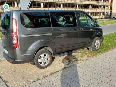 Ford Tourneo Custom