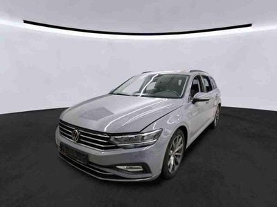 Gebraucht VW Passat 200 PS (147 kW) 2022 Grau Kombi