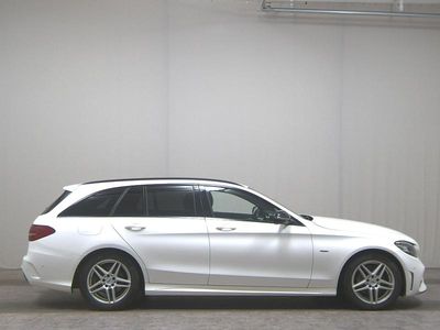 Gebraucht Mercedes C220 AMG line 194 PS (142 kW) 2020 Polarweiss Limousine