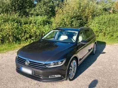 Gebraucht VW Passat 220 PS (161 kW) 2018 Braun Kombi