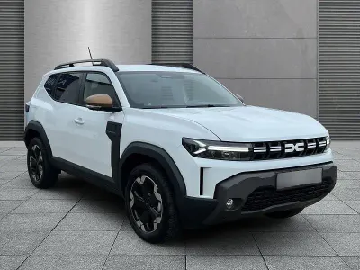 Neu Dacia Duster Extreme 131 PS (96 kW) 2025 Weiß