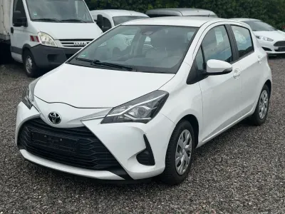 Gebraucht Toyota Yaris Comfort 72 PS (52 kW) 2020 Weiß Limousine