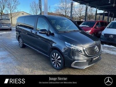Grau Gebraucht 2022 Mercedes EQV300 Avantgarde Van / Kleinbus | 45.969 € (Fairer Preis)