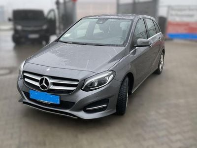 Gebraucht Mercedes B200 Urban 136 PS (100 kW) 2015 Grau Van / Kleinbus