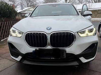 Gebraucht BMW X1 Sport Line 220 PS (161 kW) 2021 Weiß SUV
