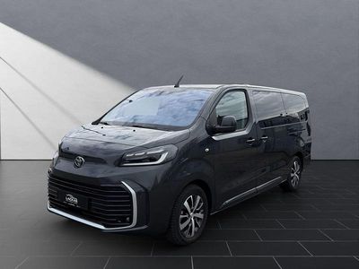 Gebraucht Toyota Proace Verso Team 177 PS (130 kW) 2024 Grau Kombi
