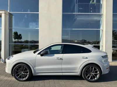 Gebraucht Porsche Cayenne 475 PS (349 kW) 2023 Grau SUV
