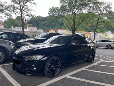 Gebraucht BMW 330 M Sport 258 PS (189 kW) 2013 Schwarz Kombi