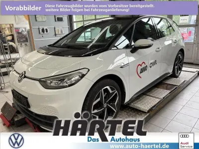 Gebraucht VW ID.3 Pure 110 kW (150 PS) 2021 Gletscherweiss (white), metallic Kleinwagen