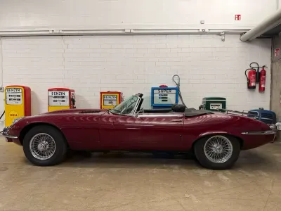 Gebraucht Jaguar E-Type 268 PS (197 kW) 1976 Rot Cabrio