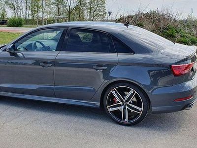 Grau Gebraucht 2019 Audi S3 Sport Limousine | 31.800 € (Teuer)