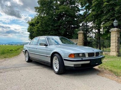 BMW 750